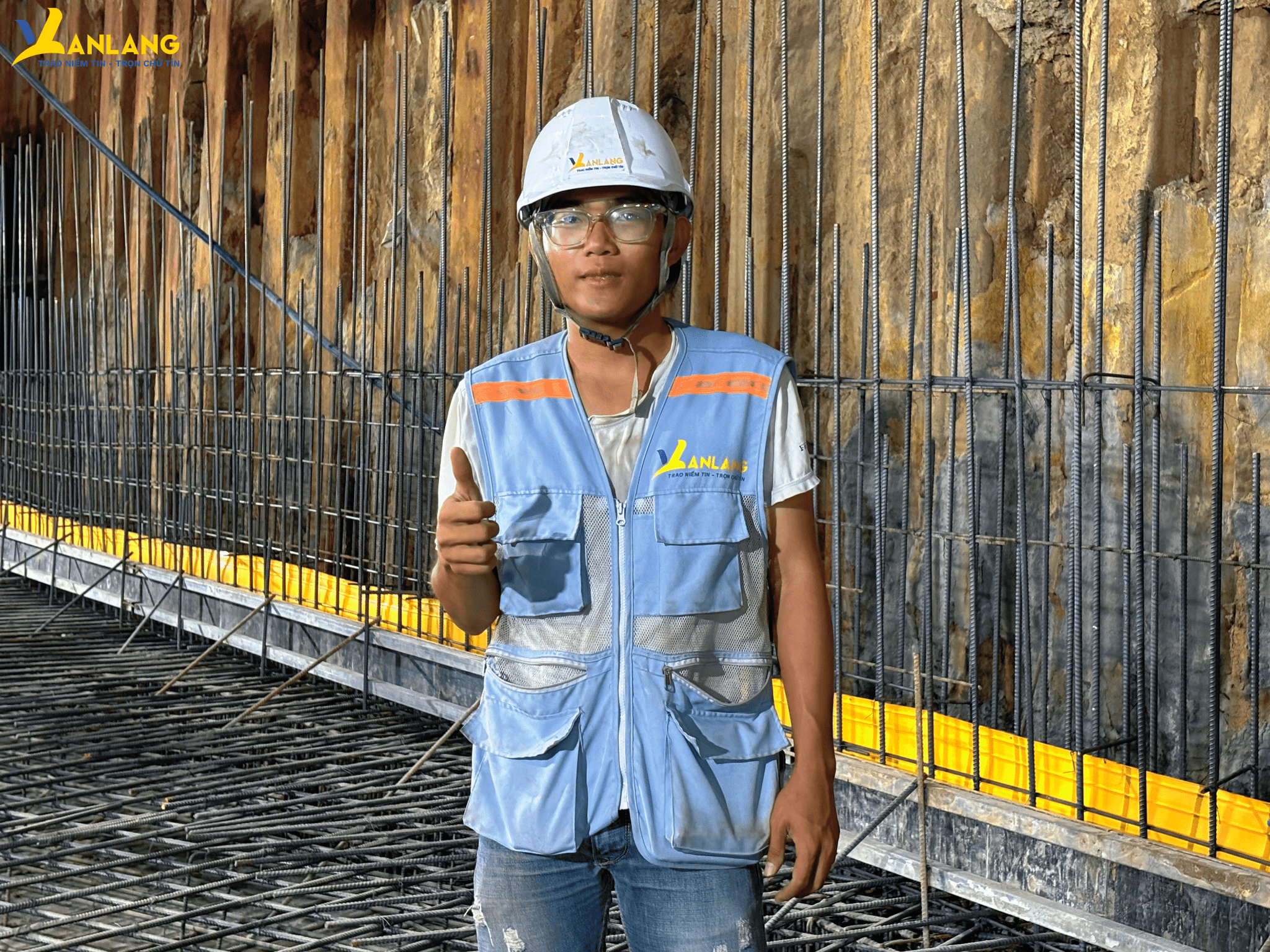 Quality – Safety – Efficiency are the three criteria that Van Lang commits to upholding at Hacom Mall.
