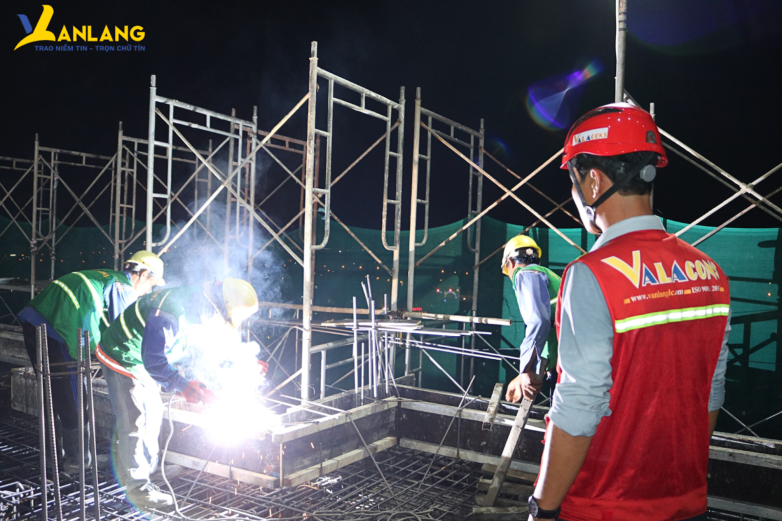 Van Lang understands that completing a project on or ahead of schedule not only saves costs for the Developer but also demonstrates the contractor's management capability.