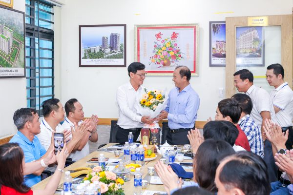 Van Lang Main Contractor would like to express our sincere gratitude for the precious affection shown by the Quang Tri Businessmen Club