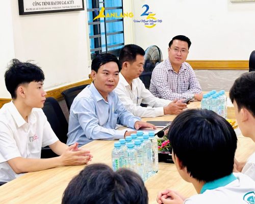 Ban Lãnh đạo chia sẻ về định hướng chuyên môn và những bài học thực chiến tại công trường dành cho các kỹ sư tương lai.