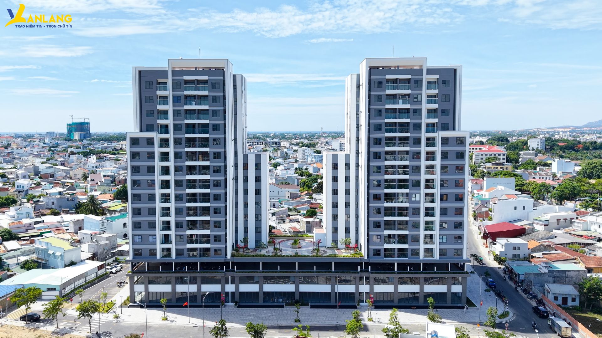 Mỗi gia đình chuyển về là một giấc mơ an cư đang dần thành hiện thực.
